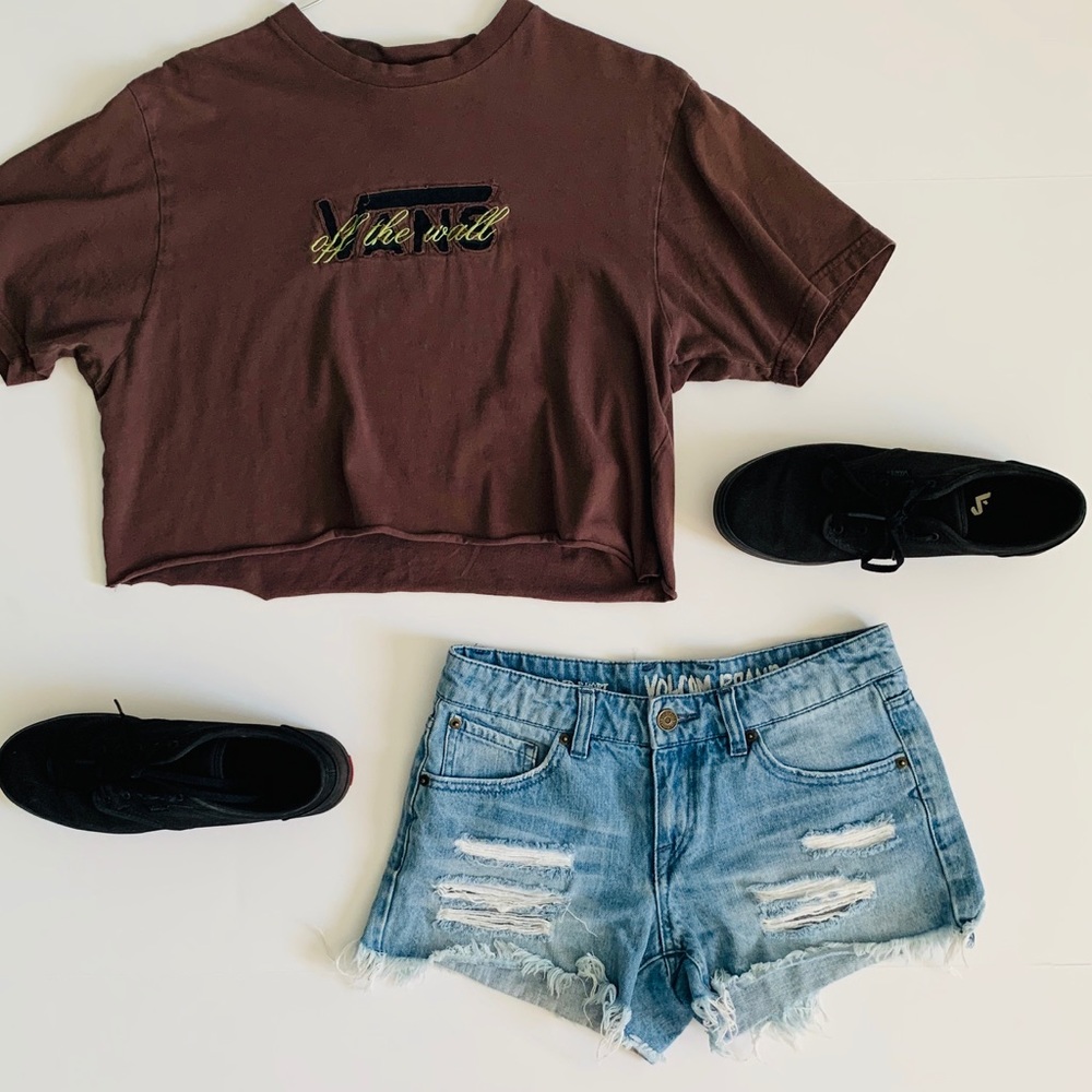 Volcom Brand Light Distressed Denim Shorts Sz XS - Picture 1 of 5
